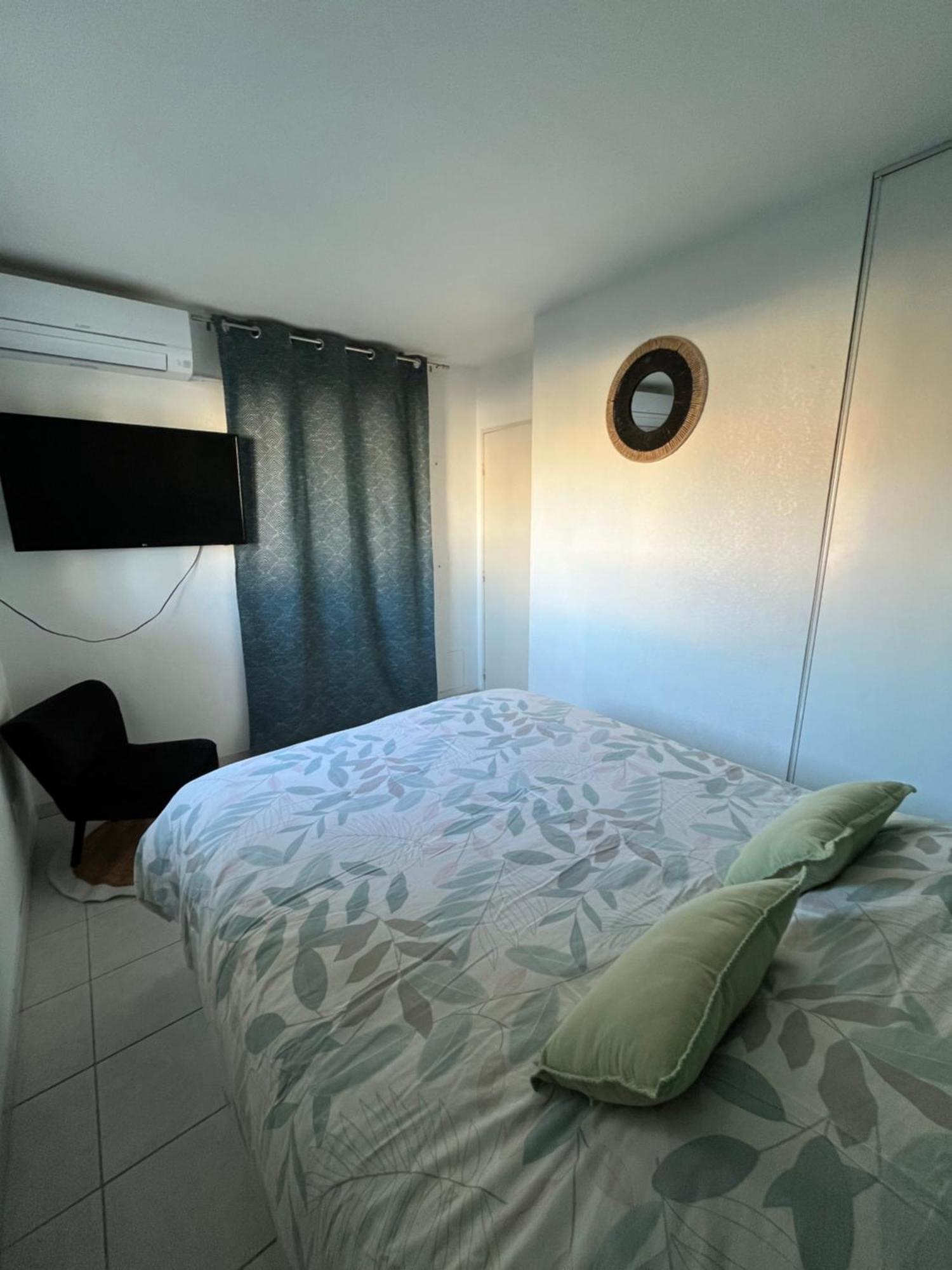 Apartment Joli T2/ Tram/ Clim/ Parking/ Wifi/ Piscine *